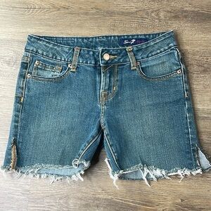 Seven7 Denim Women’s Mid Rise Cut Off Raw Hem Jean Shorts, size 27
